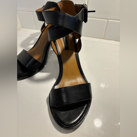 Kenneth Cole Collection Heels - Picture 4 of 11